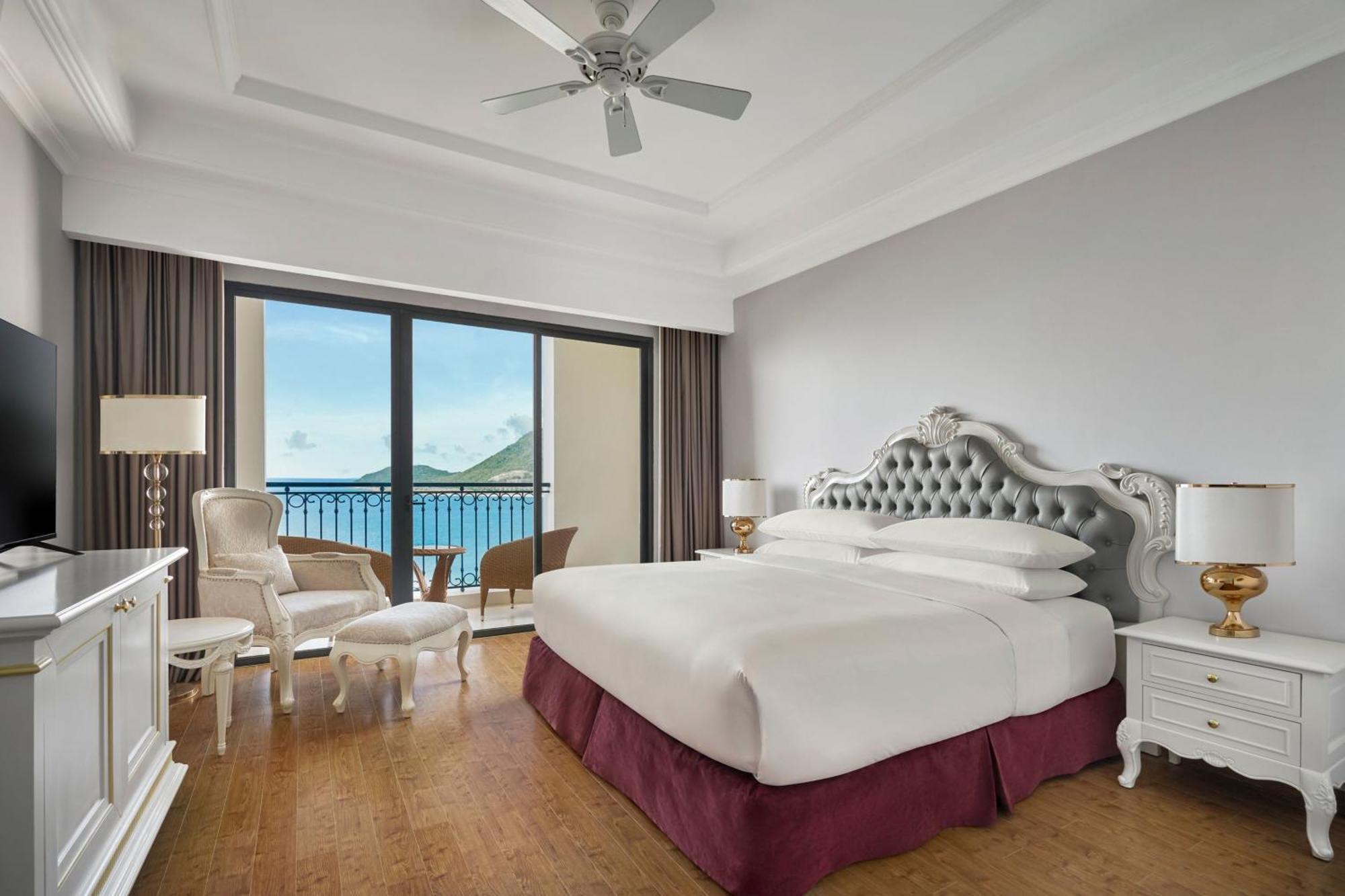 Nha Trang Marriott Resort & Spa, Hon Tre Island Exterior photo