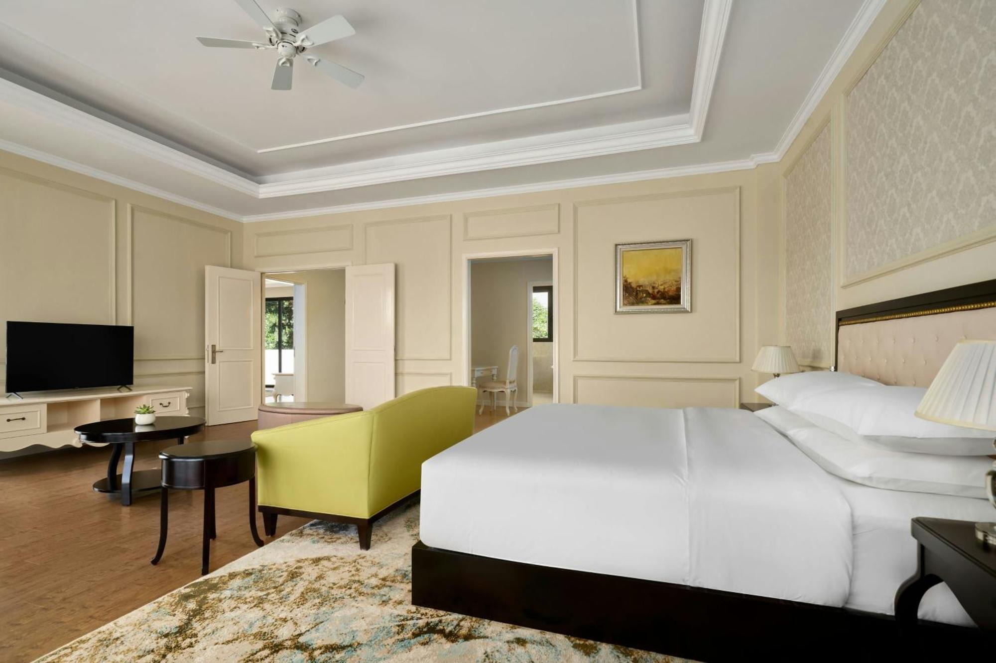 Nha Trang Marriott Resort & Spa, Hon Tre Island Exterior photo